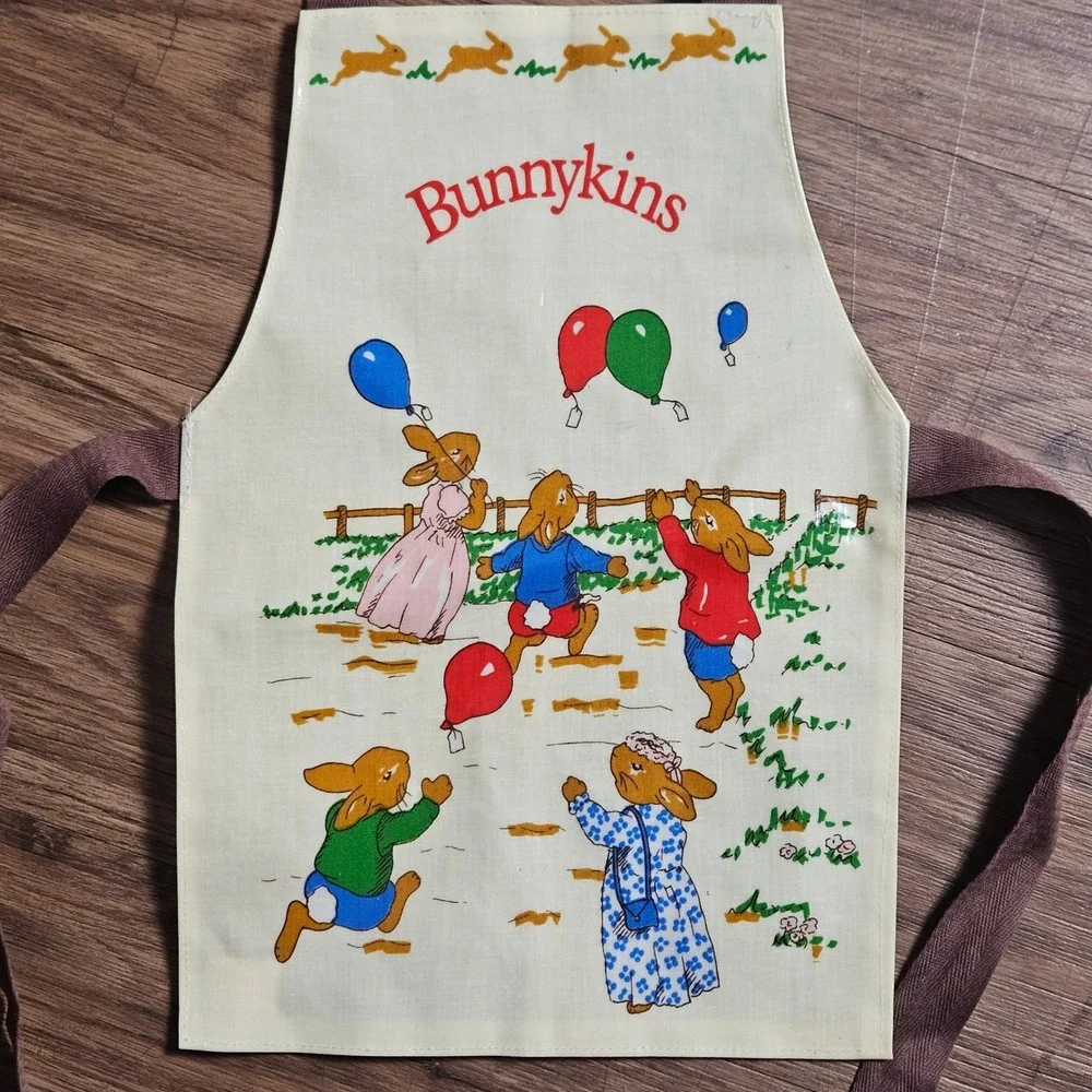 Vintage Royal Doulton Bunnykins Child Apron PVC Coated Cotton Made in UK Kidcore
